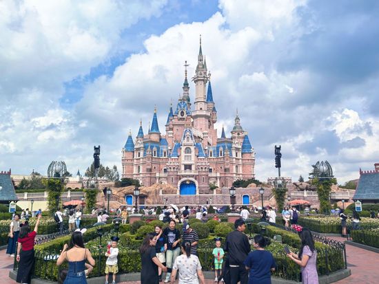 Shanghai Disneyland expansion on track as construction advances