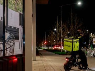 Australian unemployment rate up to 4.5 pct in July