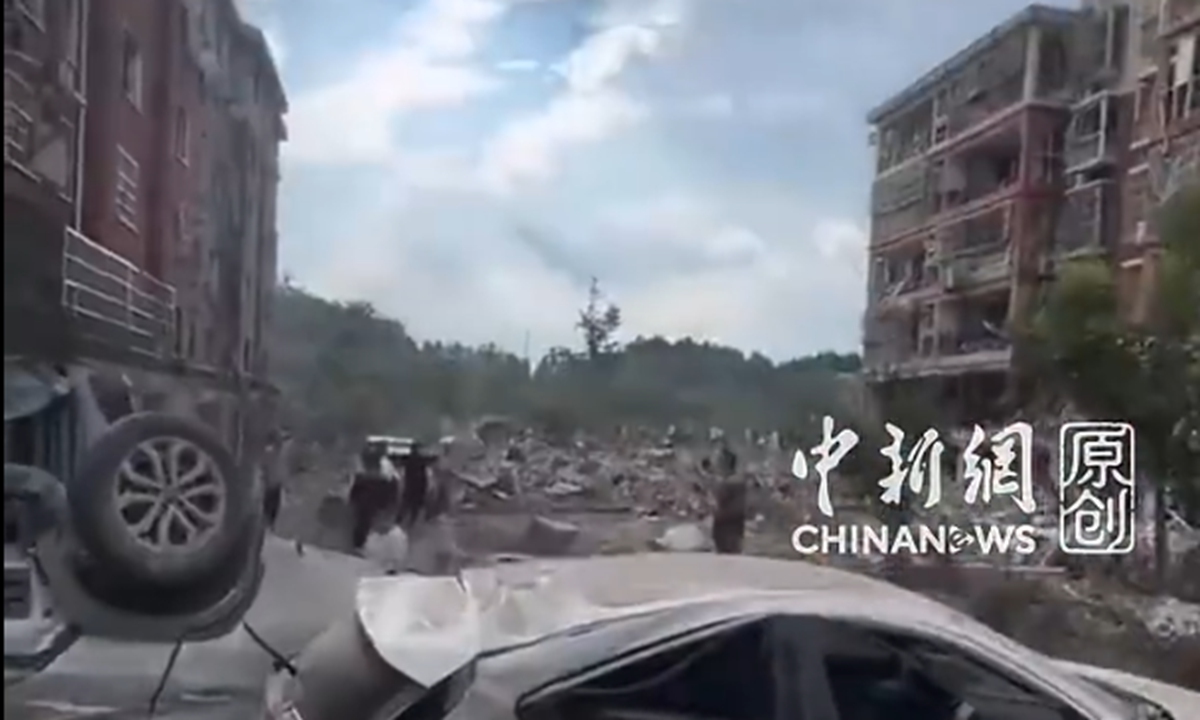 A screenshot from a video posted by netizens showing the suspected site of the explosion in Linyi, East China's Shandong Province. Photo: Screenshot from video posted by China News Service