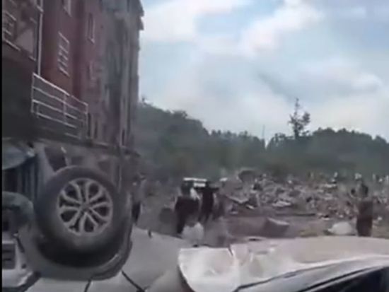 Explosion at residential community in East China causes injuries and damages surrounding buildings; investigation underway