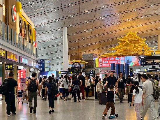 Beijing ports handle over 15 million cross-border trips this year as int'l travel rebounds
