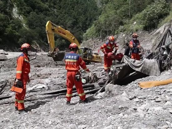 China activates level-IV flood response in Xizang amid barrier lake breach risk