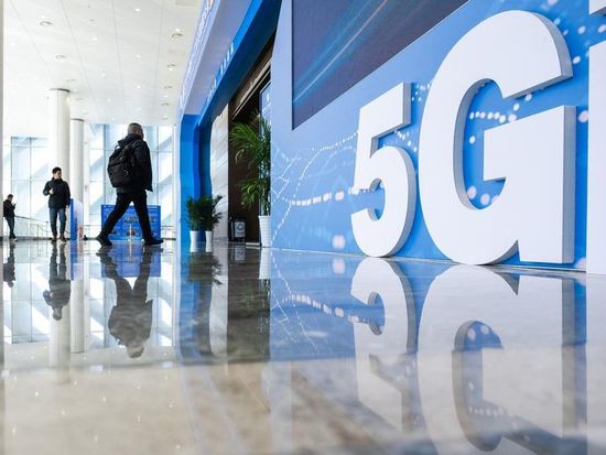 China's 5G mobile subscriptions top 70 pct of total