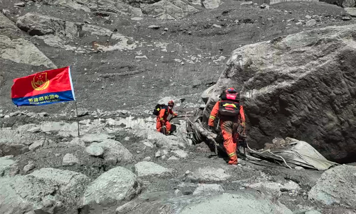 The first team of six members from the Xizang Fire and Rescue Corps and the first group of 15 members with a search dog from the Sichuan Fire and Rescue Corps arrive at the disaster-hit area of the Gyirong Port in Xigaze, Southwest China's Xizang Autonomous Region, at about 4:30 pm, on August 28, 2026. They were the first professional rescue teams to reach the core rescue area, the National Fire and Rescue Administration said. Photo: Xinhua