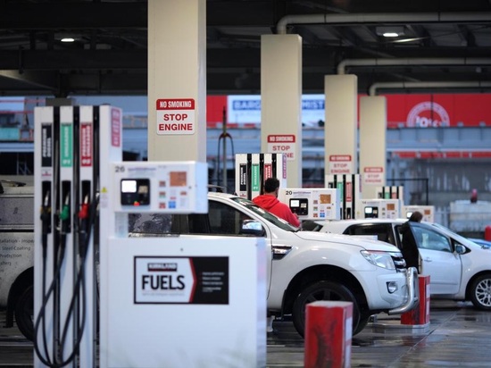 New Zealand gov't cancels 2027 fuel tax hike