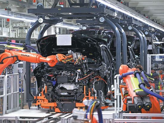 How institutional advantage, high-quality development drive industrial leap of China's auto industry