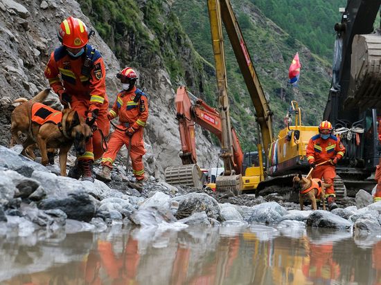 Seven days on: All-out search and rescue efforts continue after mudslide at China-Nepal border
