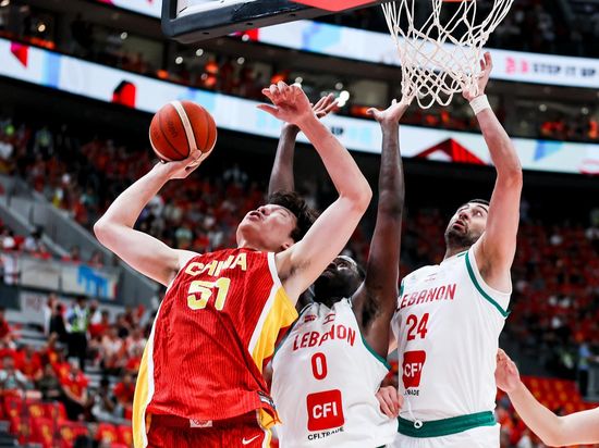 Yang Hansen's layup lifts China past Lebanon in World Cup qualifier