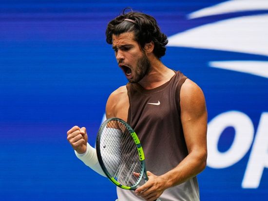 Carlos Alcaraz returns to the US Open with a victory, Aryna Sabalenka also wins her first match