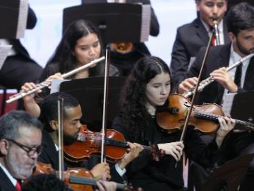 Brazilian philharmonic orchestra performs during concert in China's Hangzhou