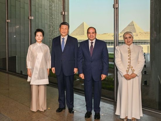 Xi, Peng Liyuan visit Grand Egyptian Museum