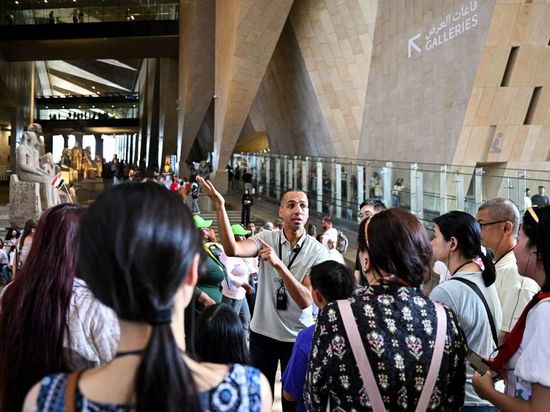 Letter from Mideast: From strange strokes to a bridge between civilizations