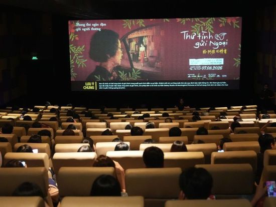 Chinese box-office hit 'Dear You' opens in North America