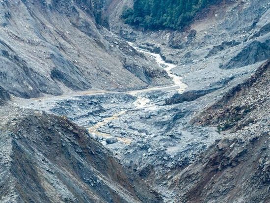43 dead, 519 missing after mudslide hits border port in China's Xizang