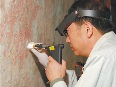 'Mural doctor' devotes over 40 years to protecting ancient murals