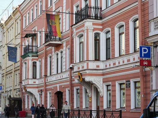 Russia to close German consulate, Goethe centers