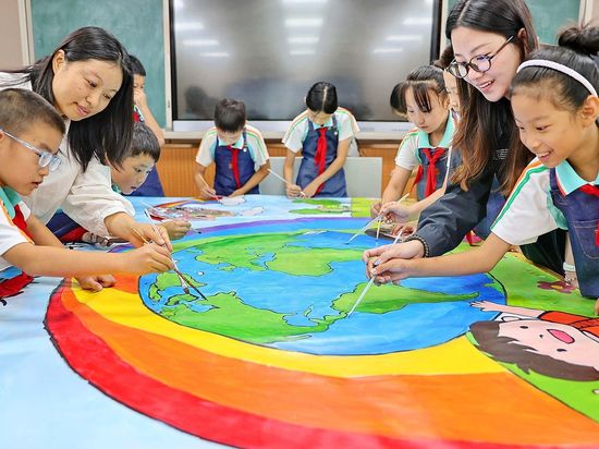 From the ozone hole to recovery: Global action enters a new phase