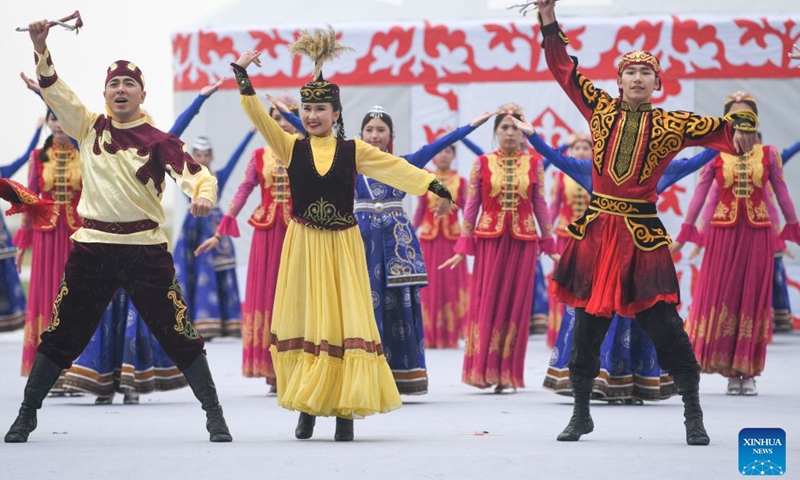 A performance is staged at the opening ceremony of the 2026 Zhaosu Tianma cultural tourism festival in Zhaosu County, northwest China's Xinjiang Uygur Autonomous Region, June 20, 2026.
The 2026 Zhaosu Tianma cultural tourism festival kicked off here on Saturday. (Xinhua/Hu Huhu)