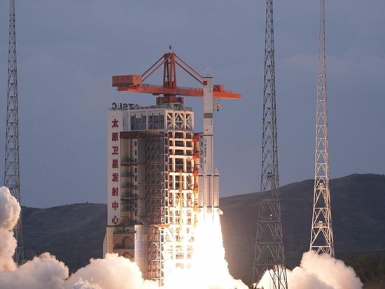 China launches Yaogan-40 04 satellite group