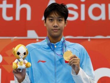 Chinese swimmer Zhang Zhanshuo wins seventh gold at Asian Games