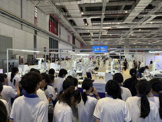 Shanghai retools vocational training to build high-tech talent