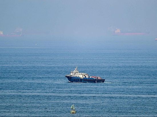 Strait of Hormuz can be reopened in 7 days if conditions are met, says Iranian FM