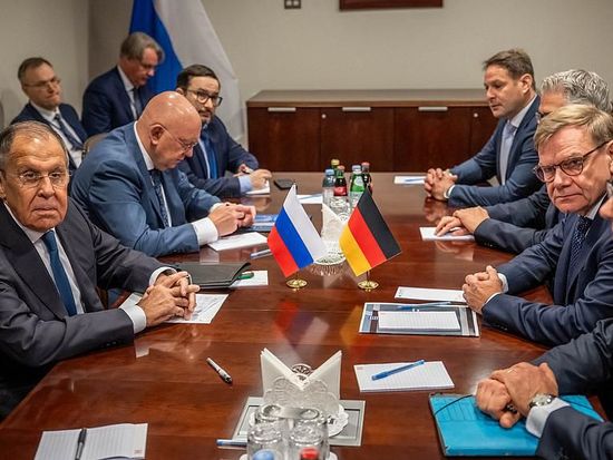 Russian, German FMs meet for first time since 2022