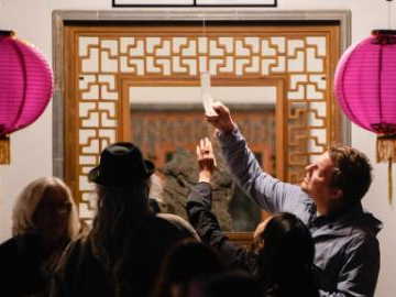 Chinese Mid-Autumn Festival celebration event held in Vancouver, Canada
