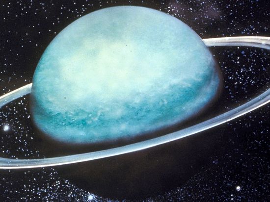 Scientists create 'hot ice' that may explain Uranus and Neptune's strange magnetic fields