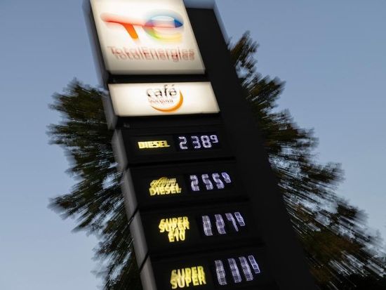 EU pays extra 100 bln euros for fossil fuel imports amid US-Iran conflict
