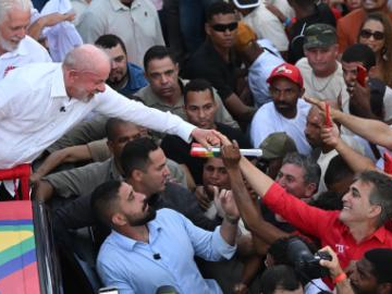 Lula greets voters at campaign event in Salvador, Brazil