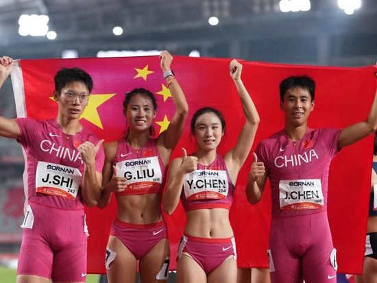 Asian Games | Day 10: China sweeps sprint relays as An retains badminton crown