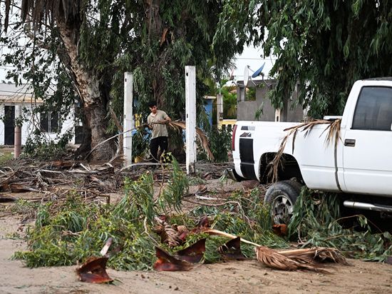 Hurricane Polo sweeps over Mexico's Pacific coast, heads inland