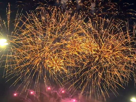 Fireworks light up Urumqi as ethnic groups celebrate national day