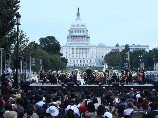 ShanghaiEye Night highlights China-US cultural exchanges