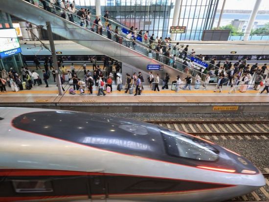 Holiday travel highlights China's transport strength, economic vitality