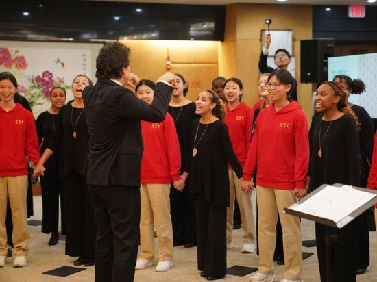 Chinese, US youth choirs hold joint concert in New York