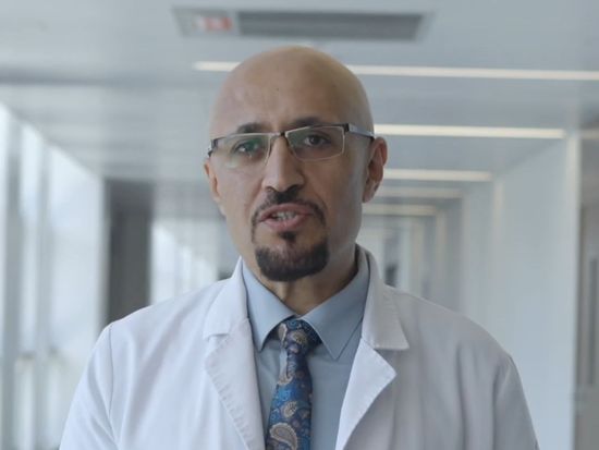 'Closer than family': Yemeni doctor's practicing medicine in China