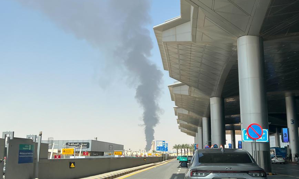 This photo taken with a mobile phone on Sept. 19, 2026 shows thick smoke rising near King Khalid International Airport in northeastern Riyadh, Saudi Arabia. Photo: Xinhua