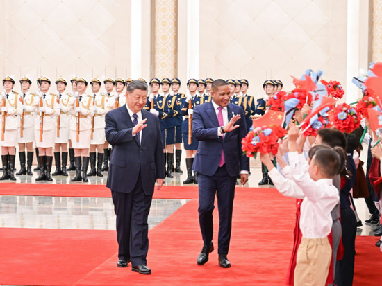 Xi holds welcome ceremony for Botswana's president