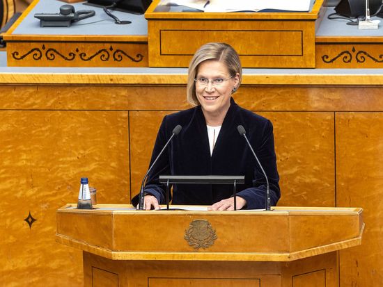 Xi congratulates Madise on assuming Estonian presidency