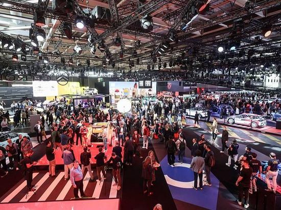 Paris Motor Show opens with record number of Chinese brands