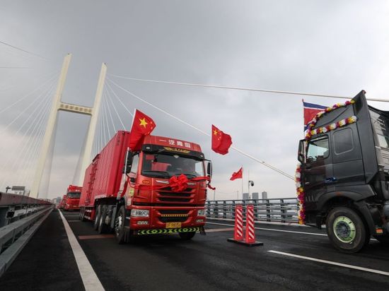 New China-DPRK border bridge over Yalu River opens to traffic