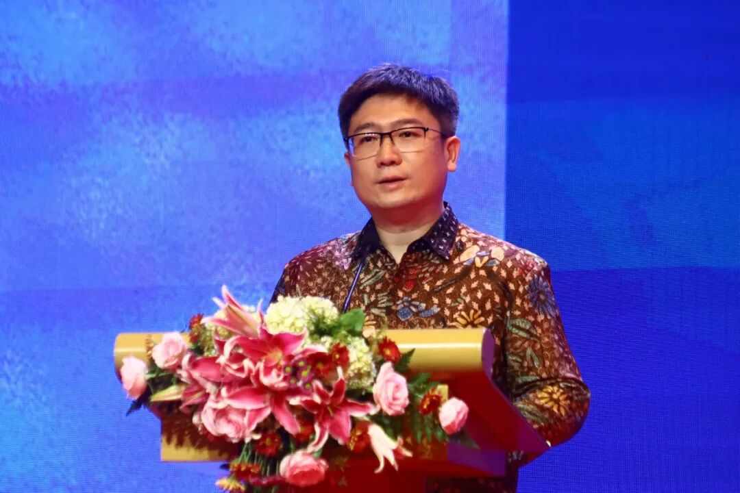 Zhou Kan, chargé d’affaires ad interim of the Chinese Embassy in Indonesia