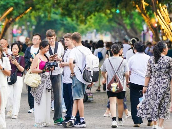 Visa-free foreign entries rise 24.1% in Q3 as 'China Haul' reflects appeal of Chinese innovation, ex