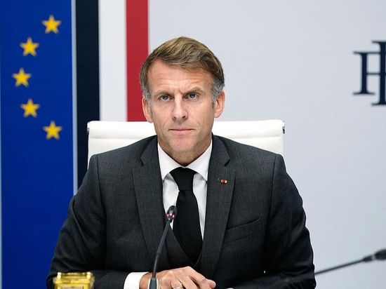 Macron calls for halt to demonstrations in coming days