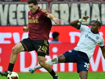 Bundesliga football match: FC Cologne vs. FC Schalke 04