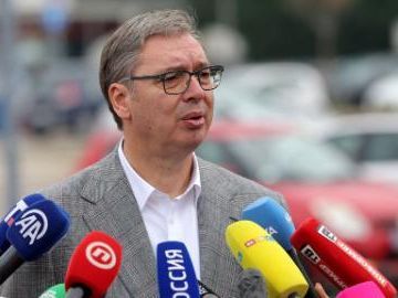 Serbia begins voting in snap parliamentary elections