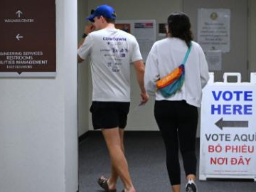 Early voting begins for Nov. 3 US midterm elections in Texas