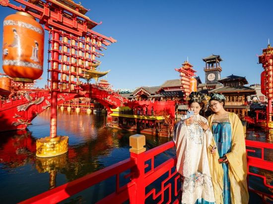China sees steady growth in domestic tourism over first 9 months of 2026